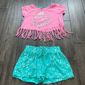 Girls shorts and short sleeve fringe crop top set
